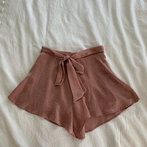 MAUVE/PINK satin flowy shorts